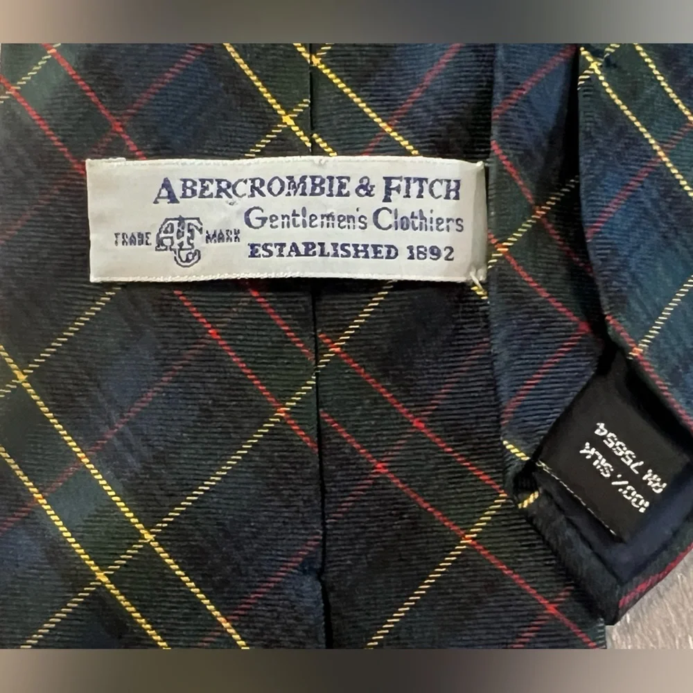 Abercrombie & Fitch excellent gently